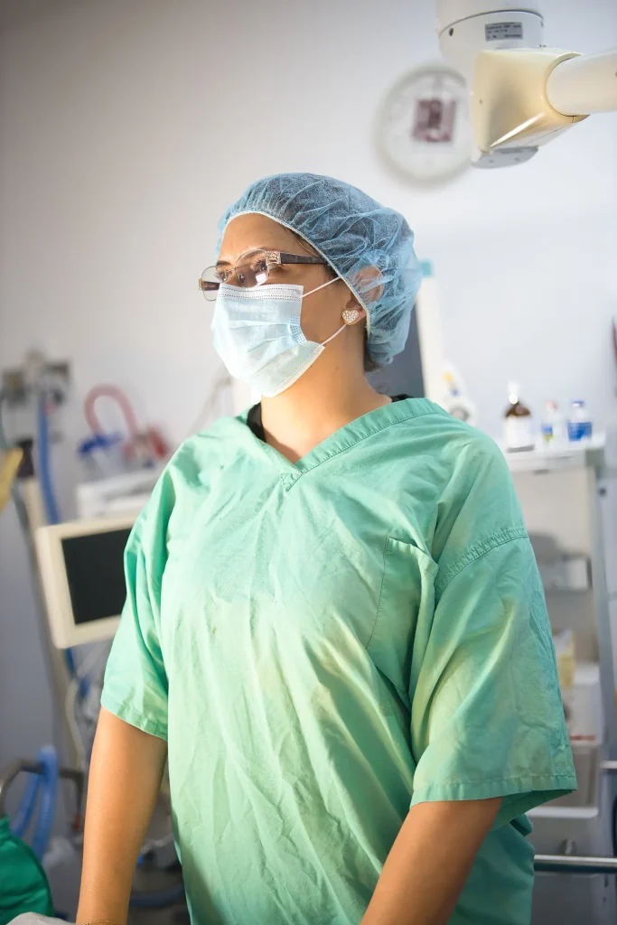 Surgical nurse at Policlínica Regina